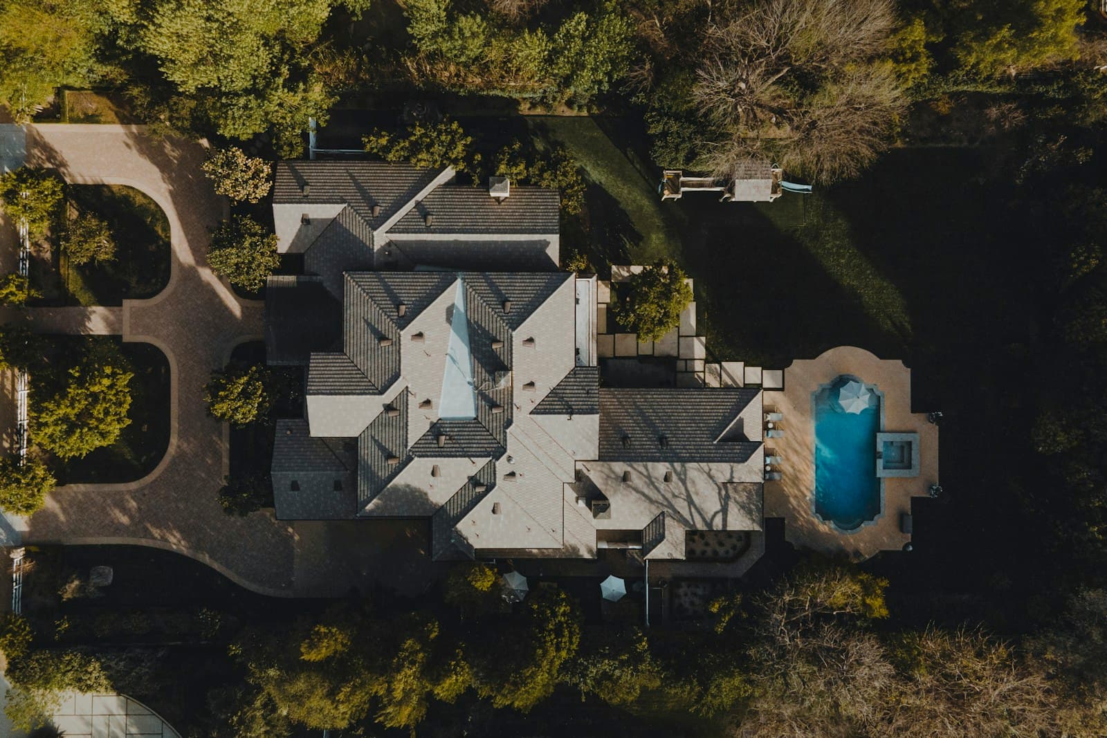 Real Estate Drone & 360 Walkthrough